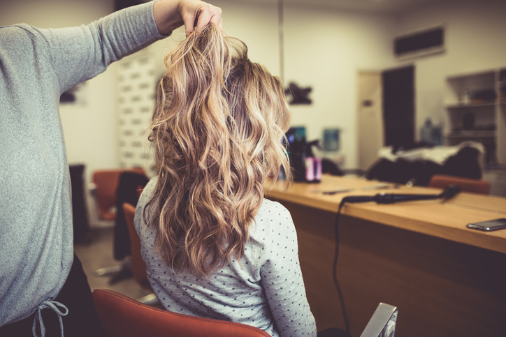 Mechas californianas para pelo rizado