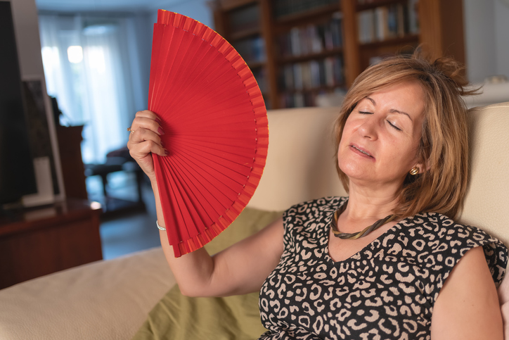El 80% de mujeres sufre sofocos que afectan a su calidad de vida: visibilizar la menopausia es clave